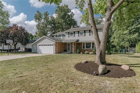 1960 Bromton Drive Lyndhurst OH 44124