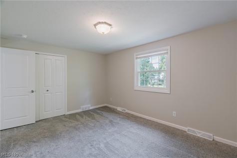 1960 Bromton Drive Lyndhurst OH 44124