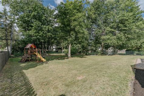 1960 Bromton Drive Lyndhurst OH 44124