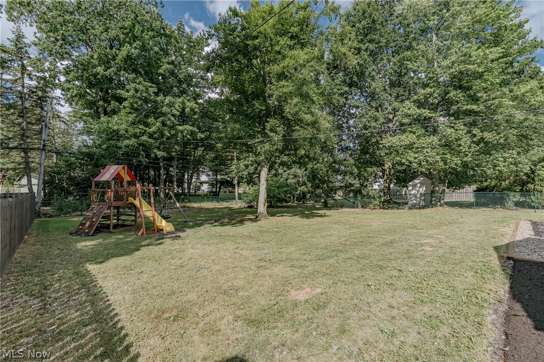 1960 Bromton Drive Lyndhurst OH 44124