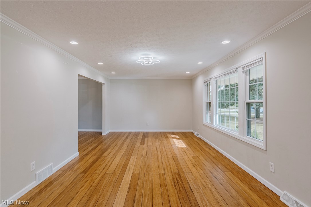 1960 Bromton Drive Lyndhurst OH 44124