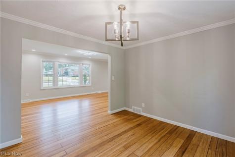 1960 Bromton Drive Lyndhurst OH 44124