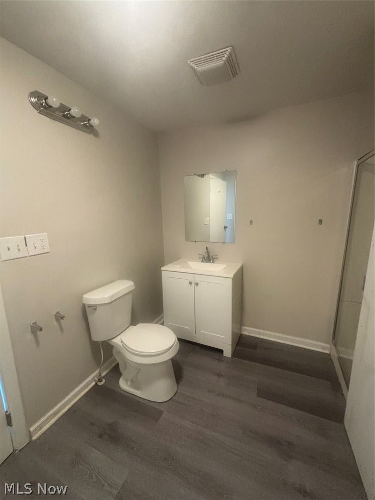 8706 Nevada Avenue Cleveland OH 44104