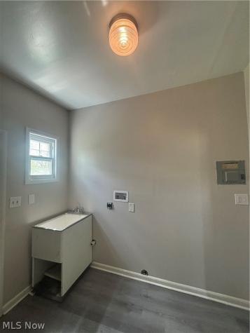 8706 Nevada Avenue Cleveland OH 44104