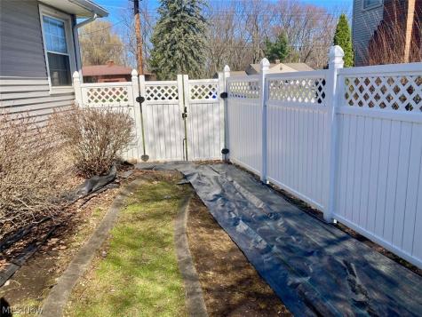 2305 S Schenley Avenue Youngstown OH 44511