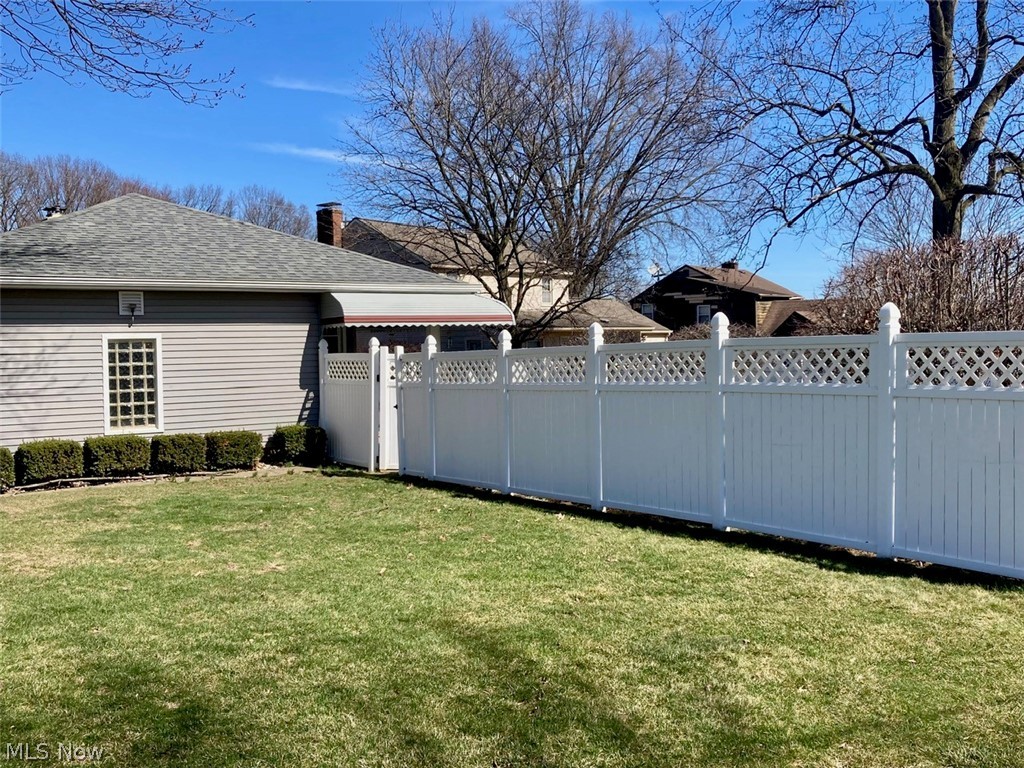 2305 S Schenley Avenue Youngstown OH 44511