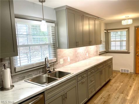 2305 S Schenley Avenue Youngstown OH 44511