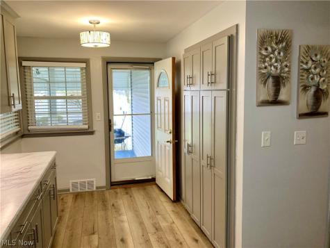 2305 S Schenley Avenue Youngstown OH 44511