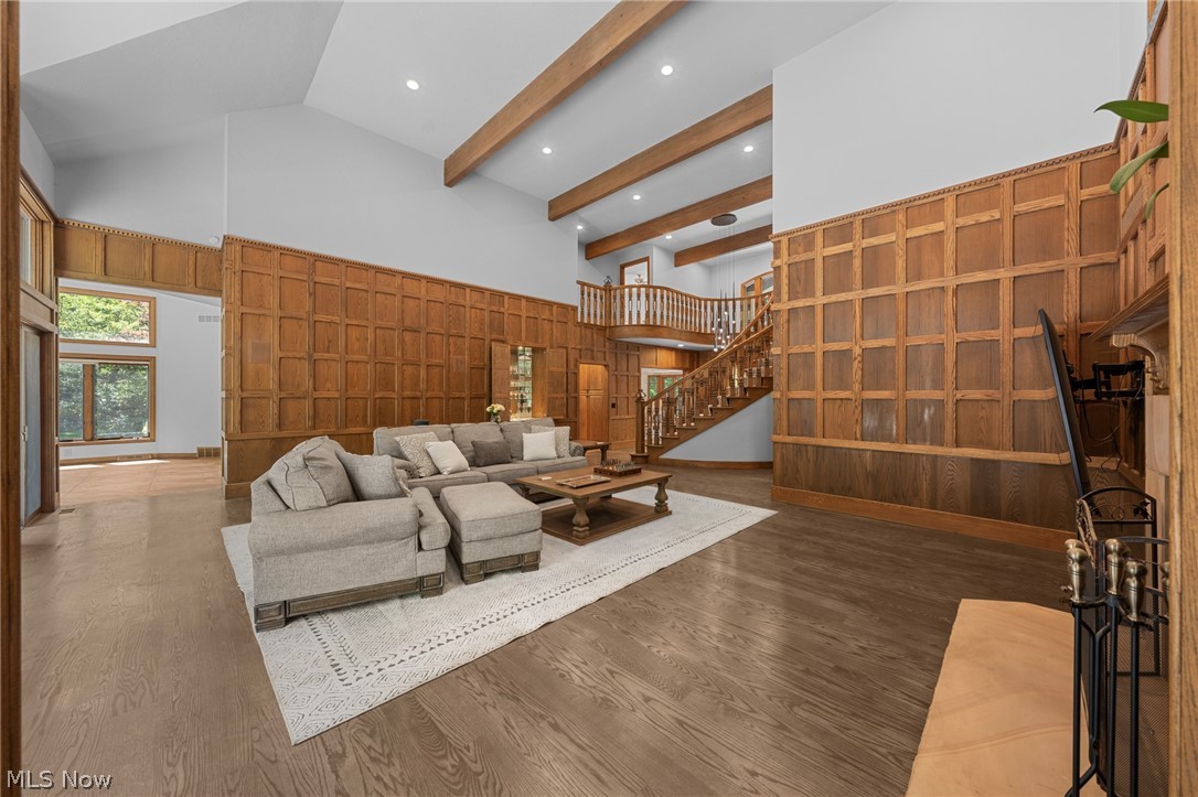 100 Easton Lane Moreland Hills OH 44022