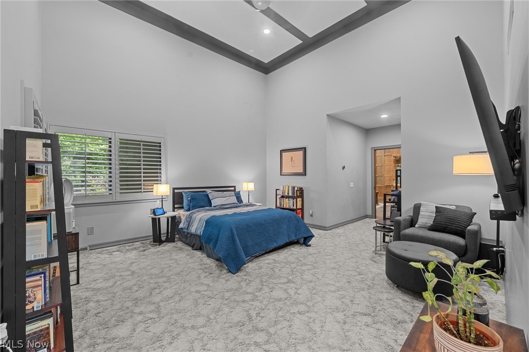 100 Easton Lane Moreland Hills OH 44022