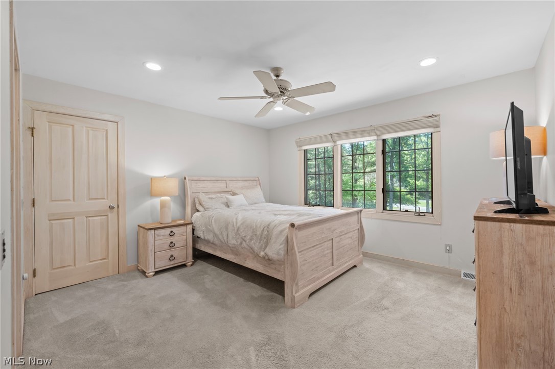 100 Easton Lane Moreland Hills OH 44022