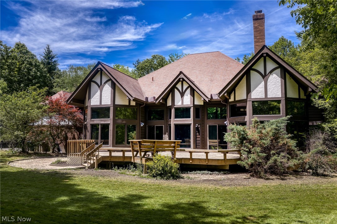 100 Easton Lane Moreland Hills OH 44022