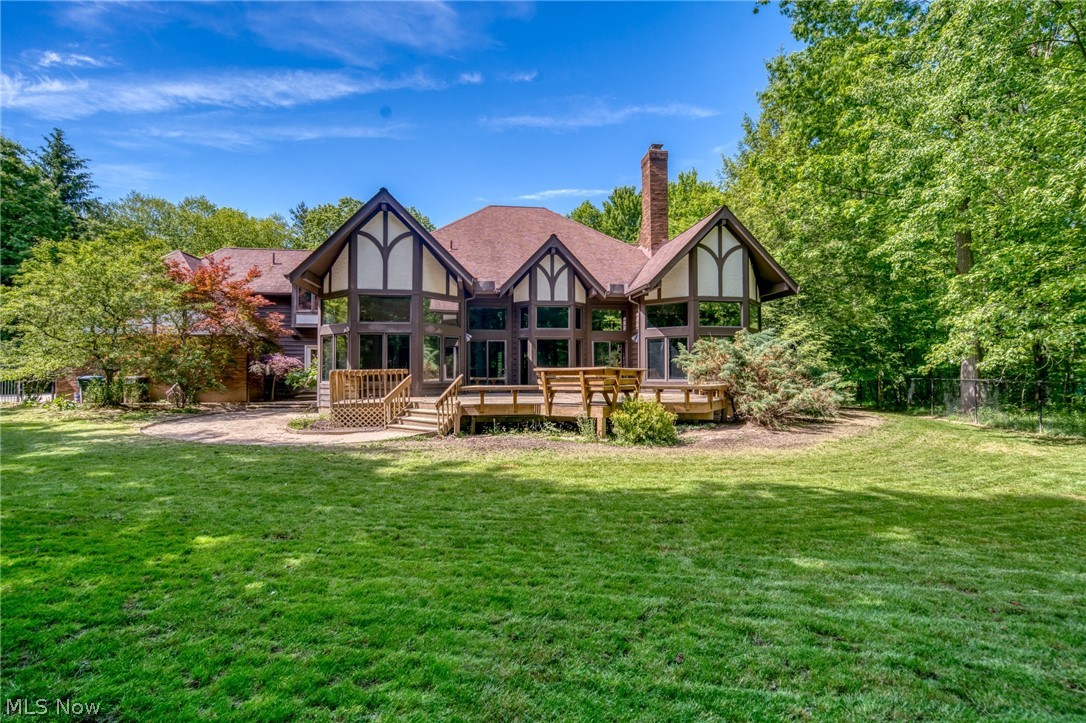 100 Easton Lane Moreland Hills OH 44022
