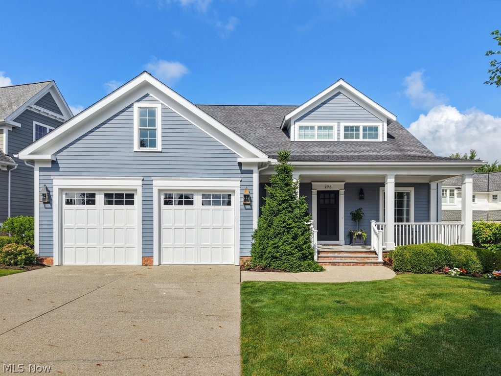 275 Falls Walk Way Chagrin Falls OH 44022