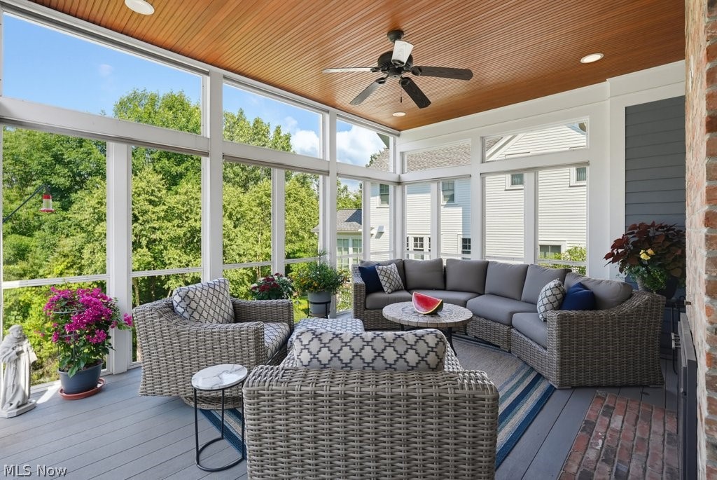 275 Falls Walk Way Chagrin Falls OH 44022