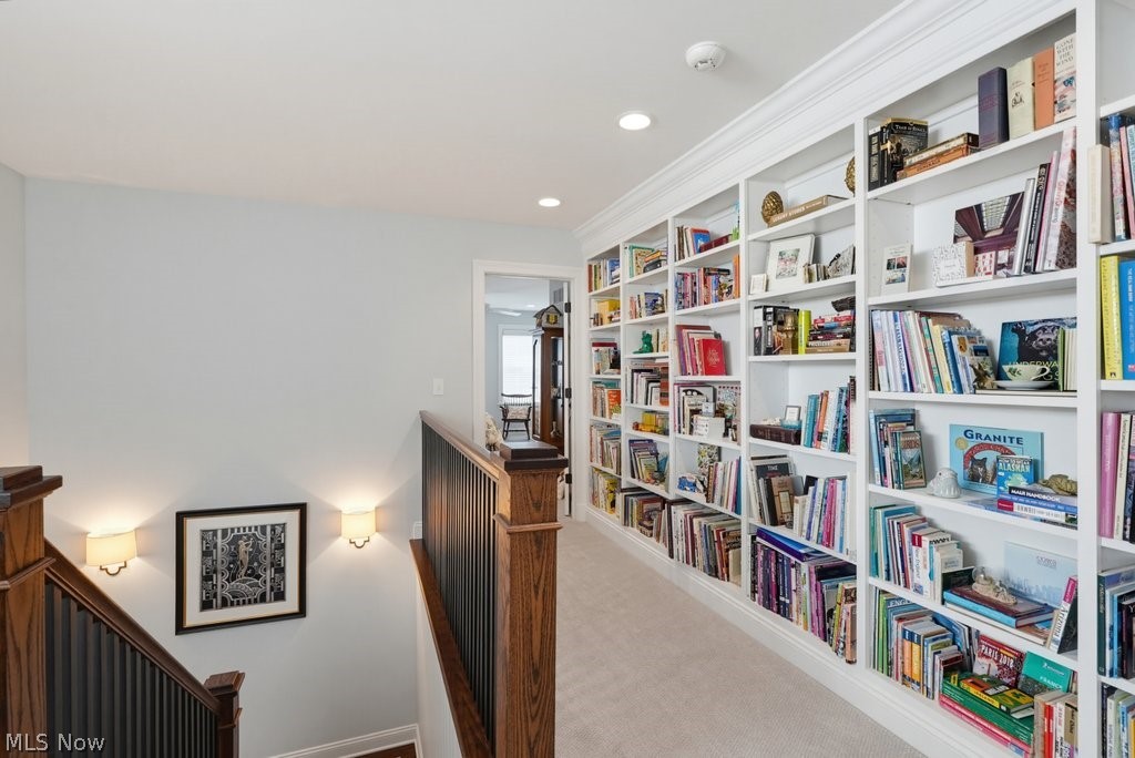 275 Falls Walk Way Chagrin Falls OH 44022