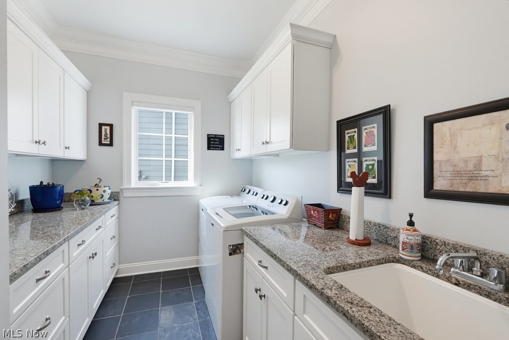 275 Falls Walk Way Chagrin Falls OH 44022