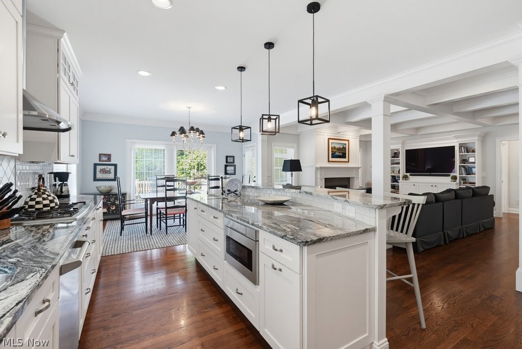 275 Falls Walk Way Chagrin Falls OH 44022
