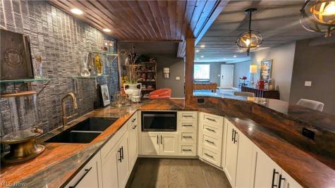 2205 Scheid Road Huron OH 44839