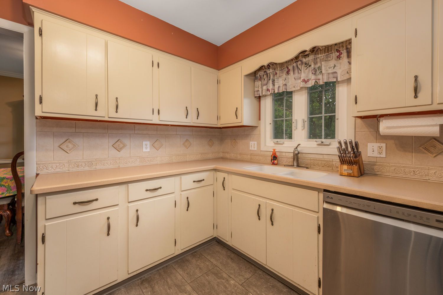 368 Briar Lake Drive Elyria OH 44035