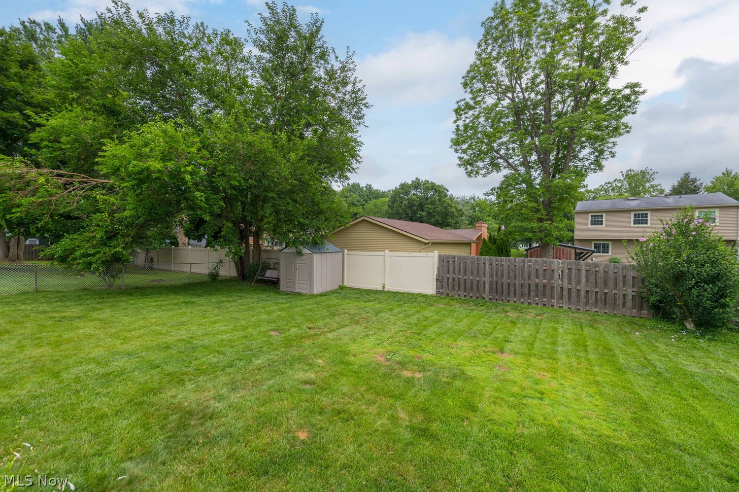 368 Briar Lake Drive Elyria OH 44035