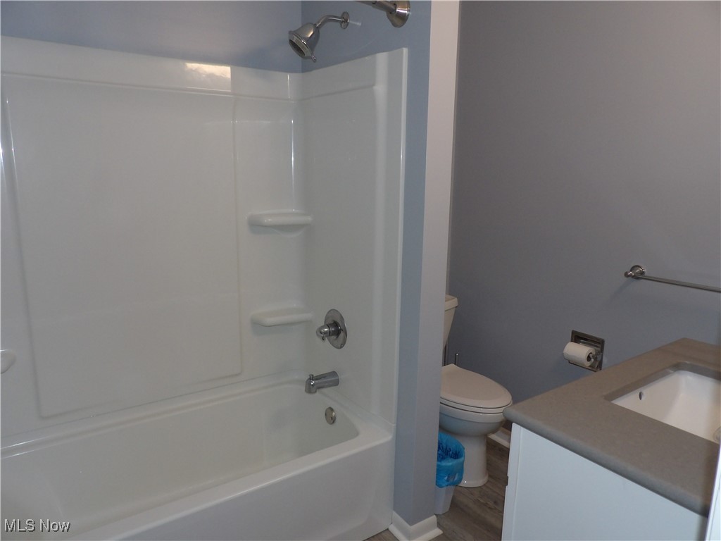 738 E Warner Road Akron OH 44319