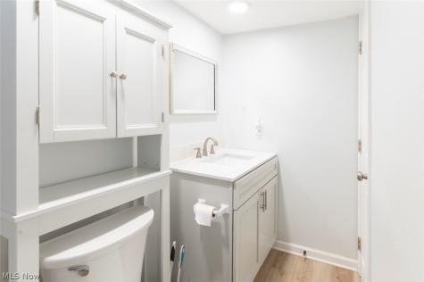 1673 Mayfair Boulevard Mayfield Heights OH 44124