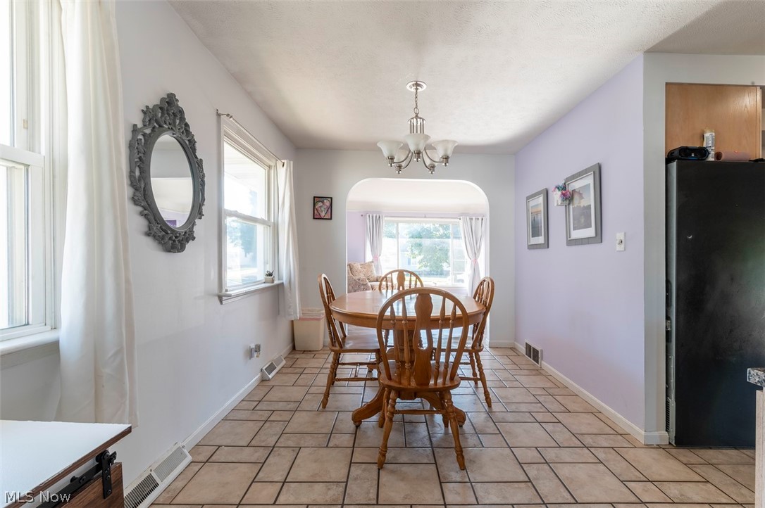 1673 Mayfair Boulevard Mayfield Heights OH 44124