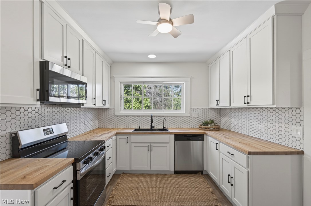 14939 Caves Road Novelty OH 44072