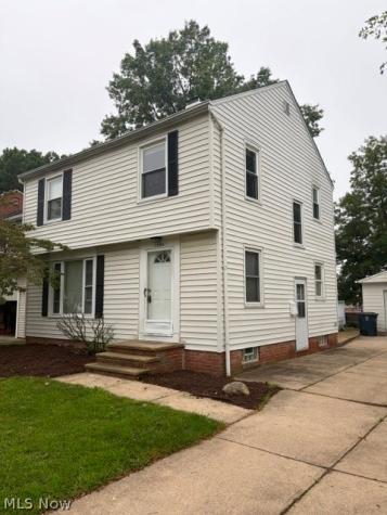 1388 Cranover Road Lyndhurst OH 44124