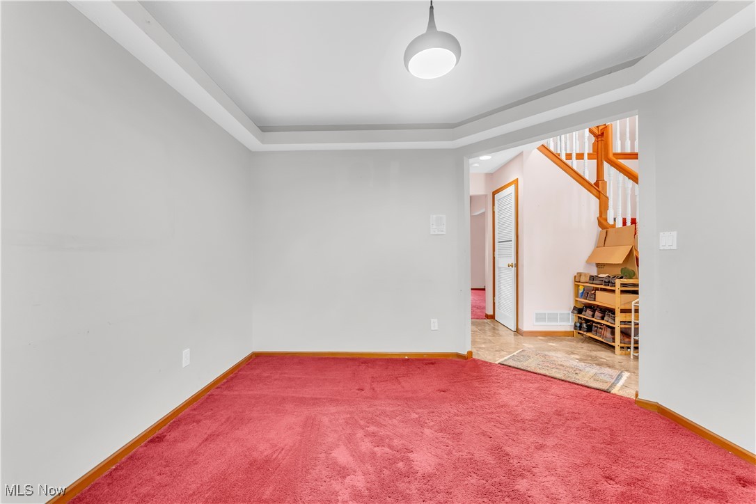 2736 Green Road Shaker Heights OH 44122
