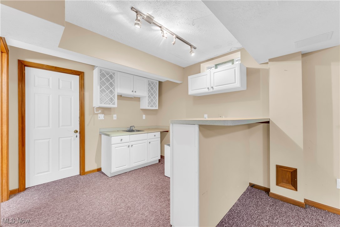 2736 Green Road Shaker Heights OH 44122