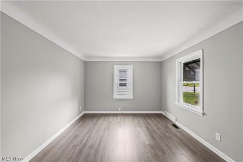 4403 W 57th Street Cleveland OH 44144