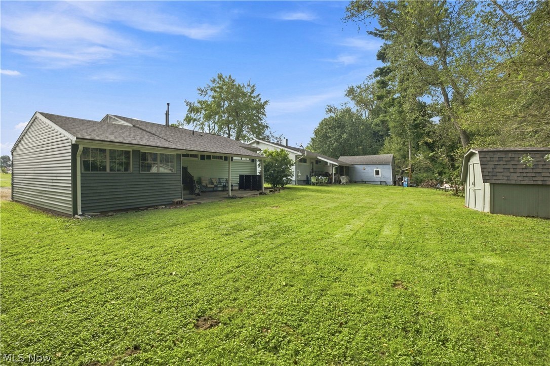 933 Ray Avenue NE New Philadelphia OH 44663