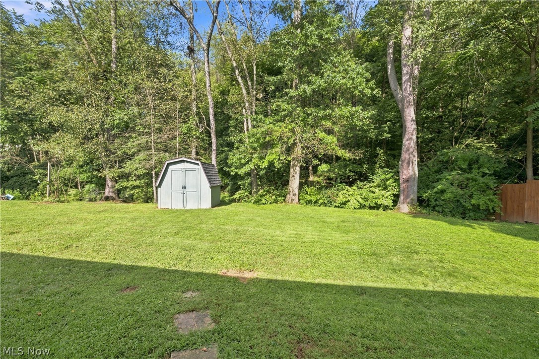 933 Ray Avenue NE New Philadelphia OH 44663