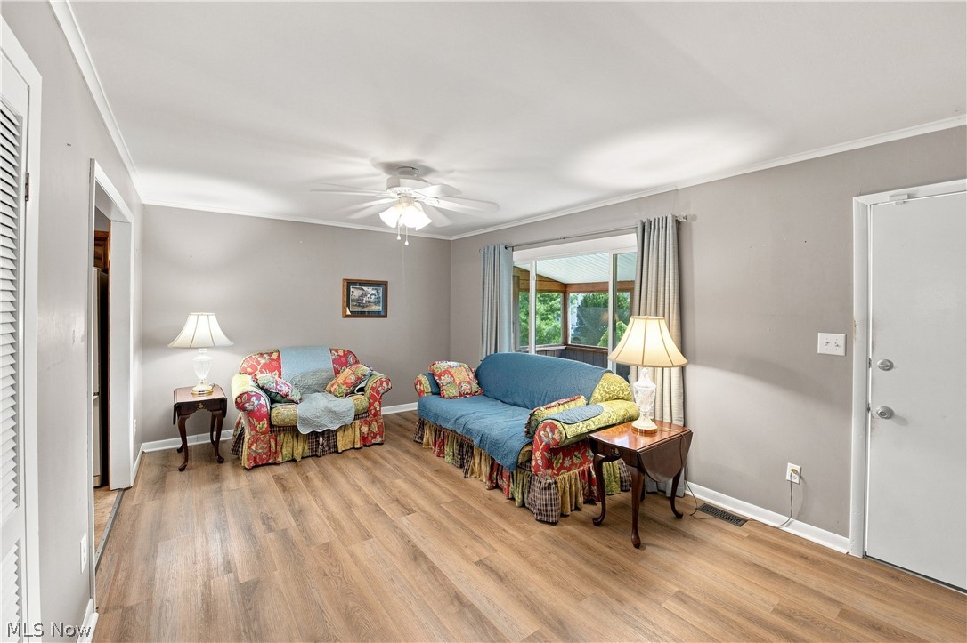 933 Ray Avenue NE New Philadelphia OH 44663