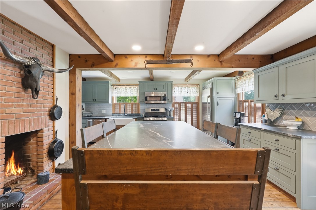 1362 Hillcrest Drive Ashland OH 44805