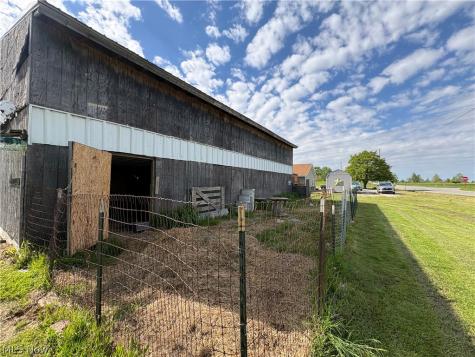 44017 State Route 162 Wellington OH 44090