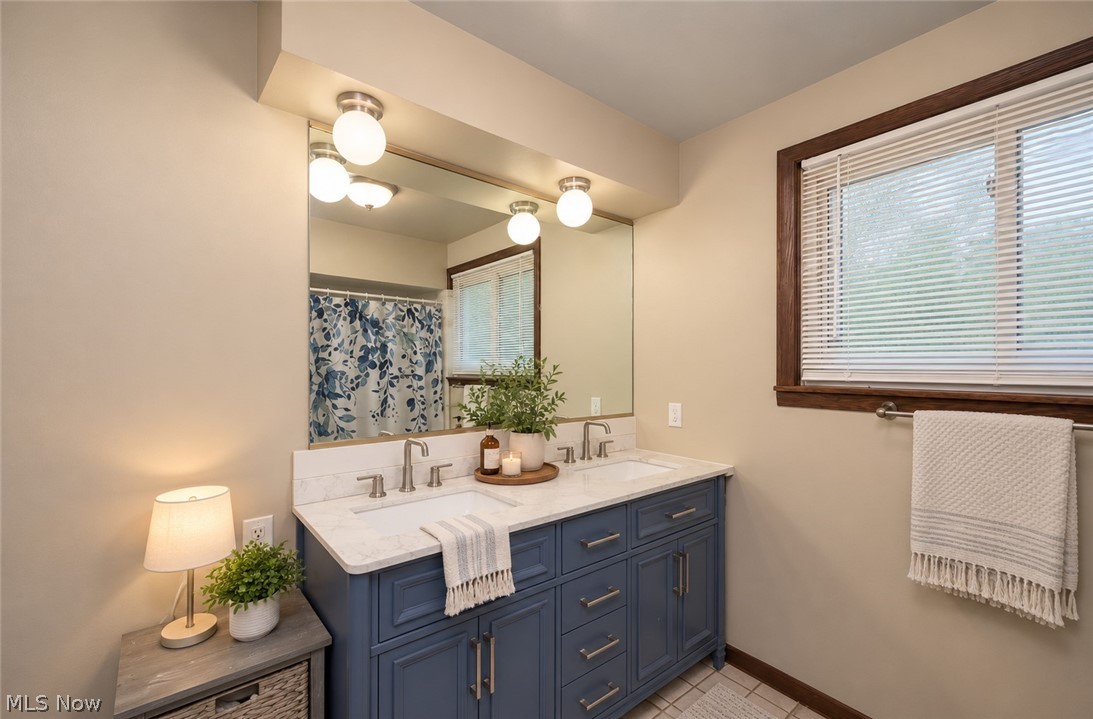 1432 Melbourne Road Vienna OH 44473