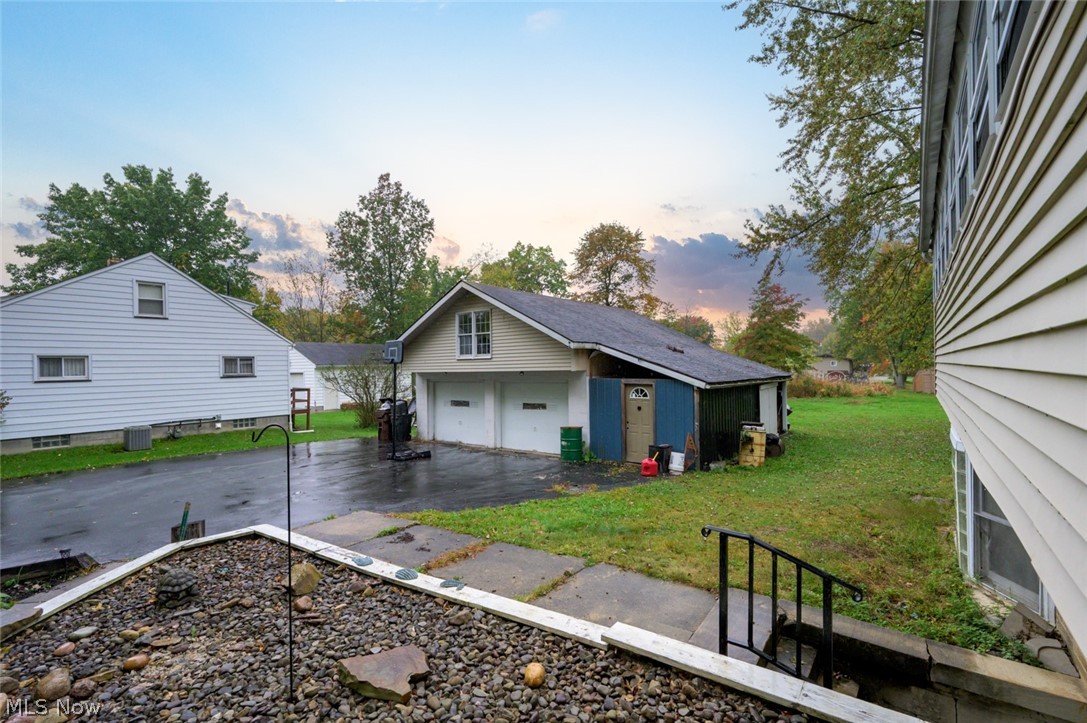 1432 Melbourne Road Vienna OH 44473