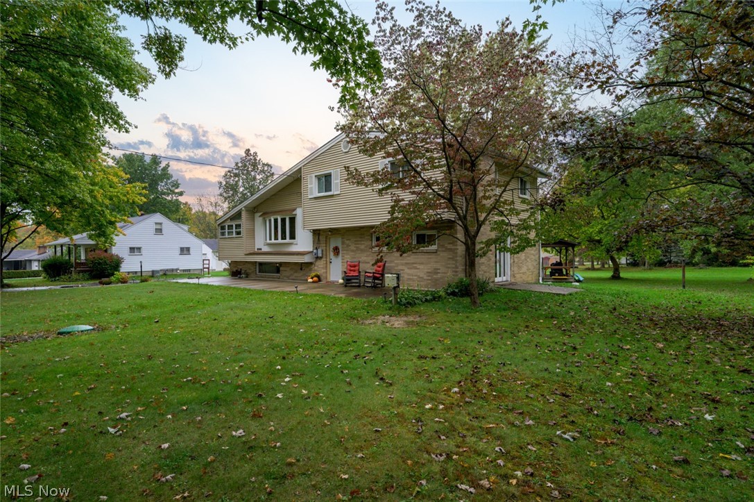 1432 Melbourne Road Vienna OH 44473