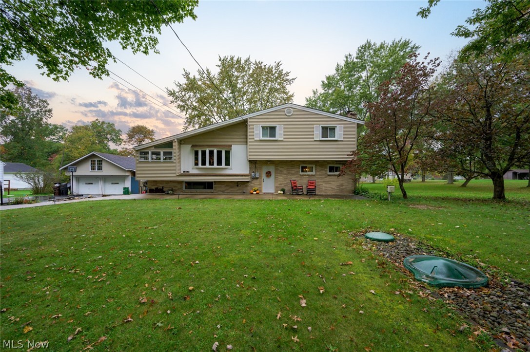 1432 Melbourne Road Vienna OH 44473