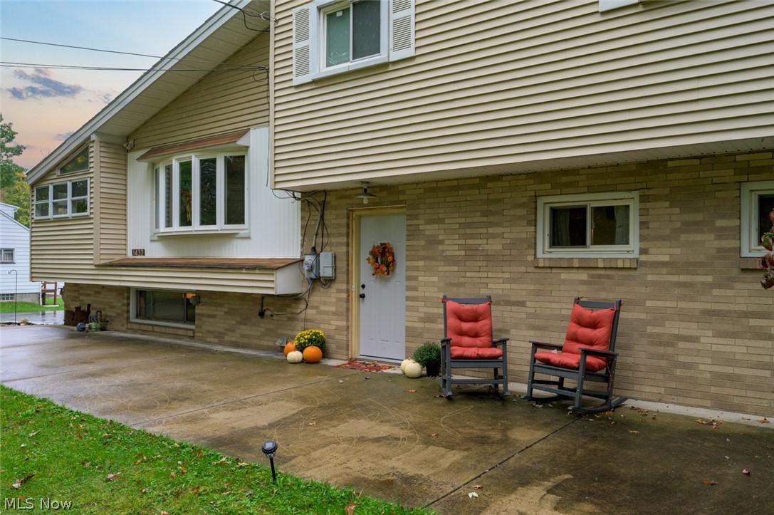 1432 Melbourne Road Vienna OH 44473