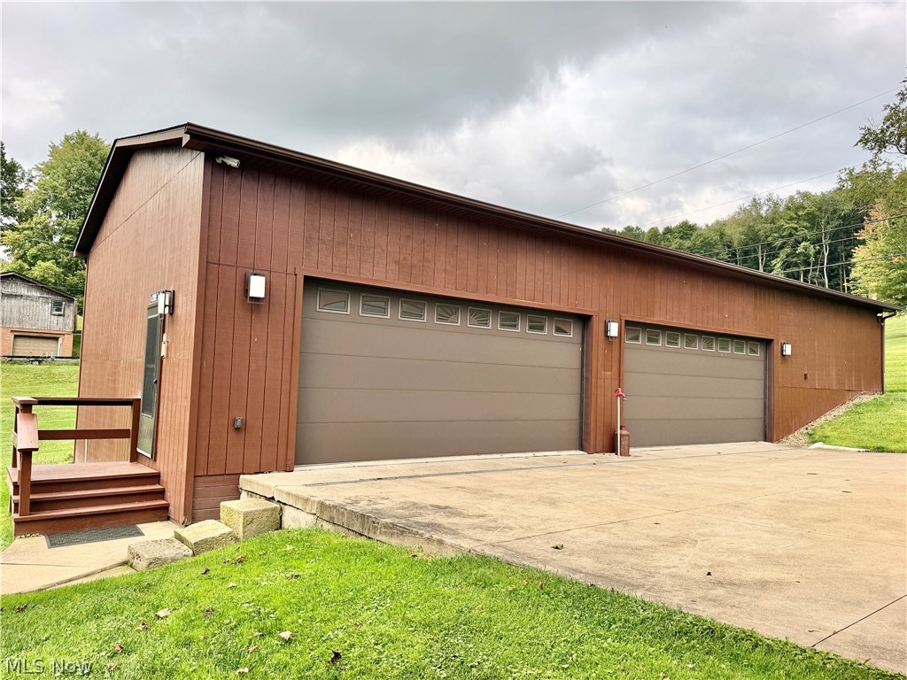 47829 Tomahawk Drive Negley OH 44441