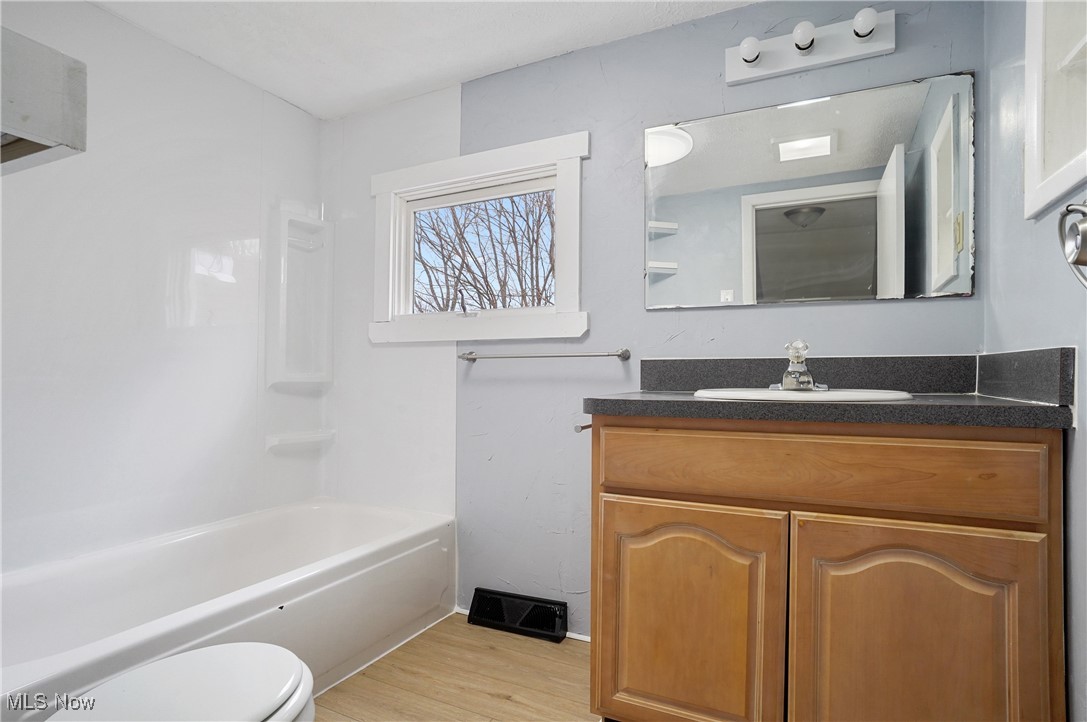 1931 16th Street SW Akron OH 44314