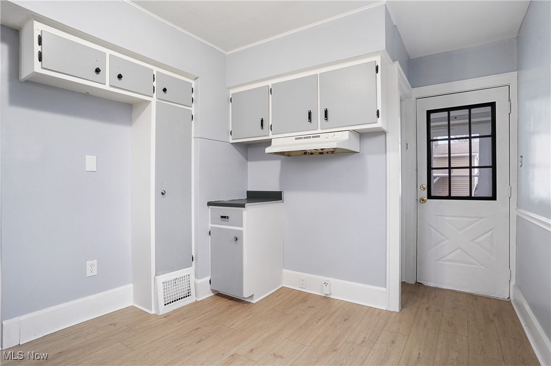 1931 16th Street SW Akron OH 44314