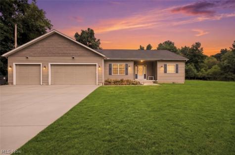 2441 Eastwood Avenue Akron OH 44305