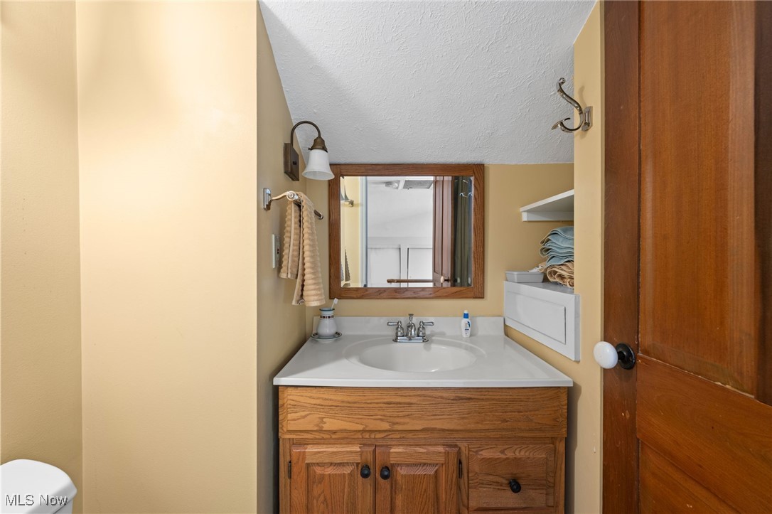 11679 Bell Road Newbury OH 44065