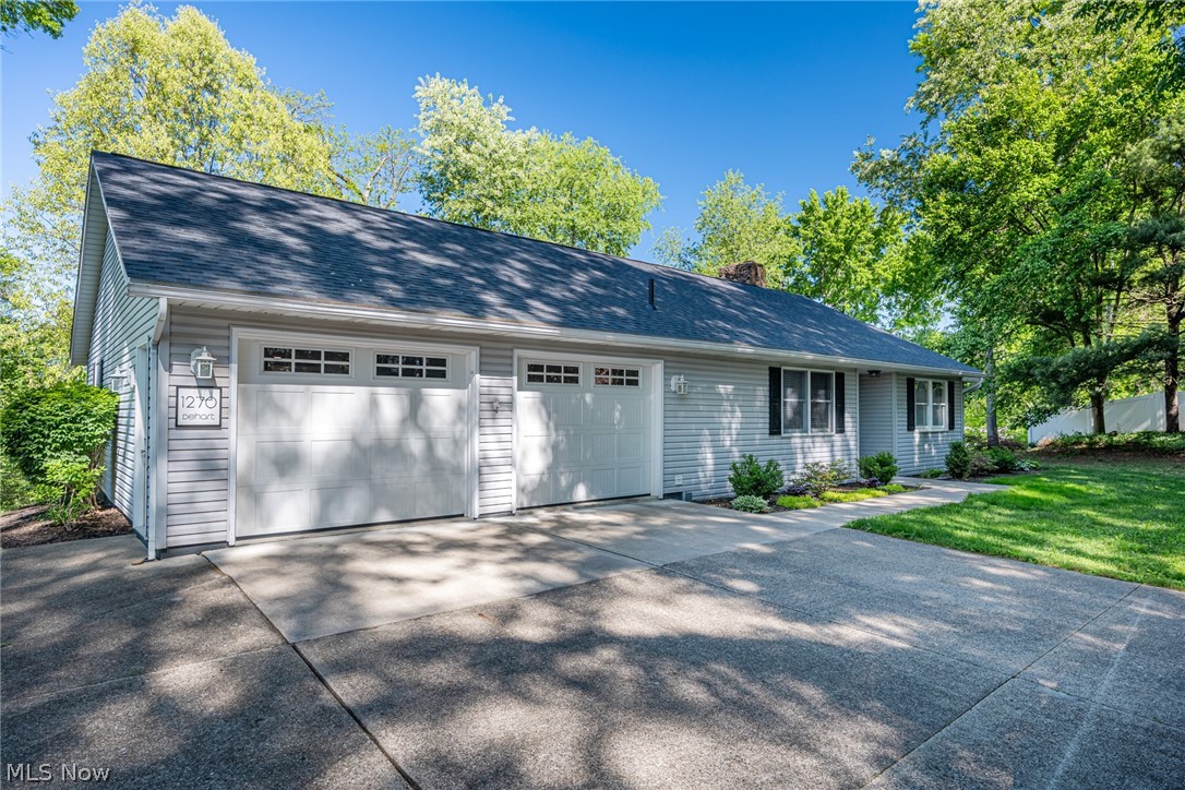 1270 Dehart Avenue Coshocton OH 43812