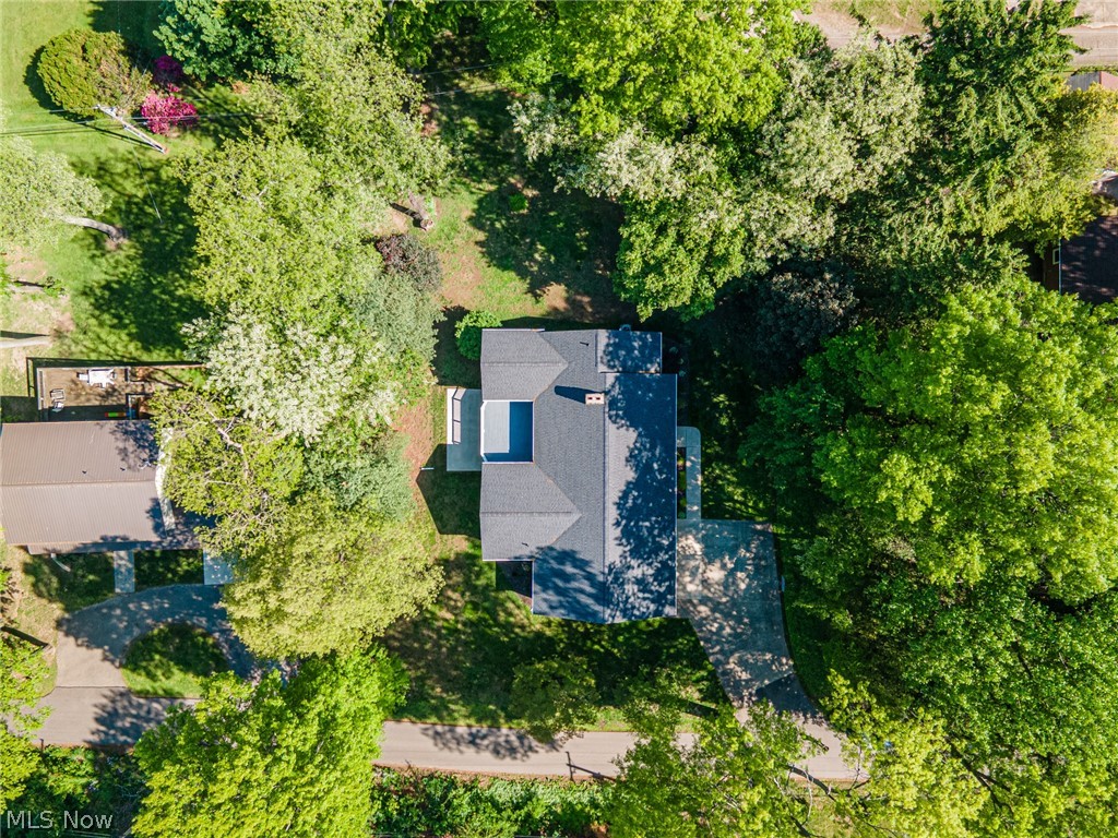 1270 Dehart Avenue Coshocton OH 43812